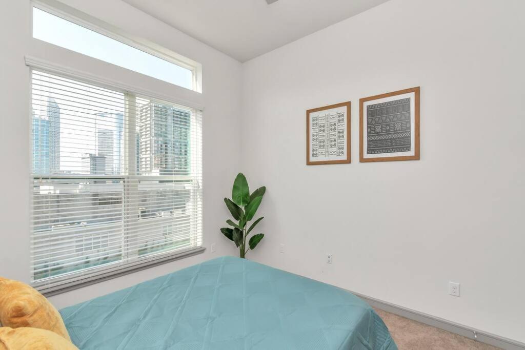 Penthouse Cool-Oasis-In-Houston-Rental Car Available-View-Great-Sleep Buitenkant foto
