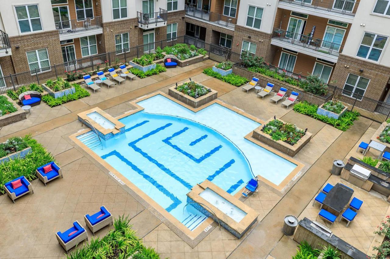 Penthouse Cool-Oasis-In-Houston-Rental Car Available-View-Great-Sleep Buitenkant foto